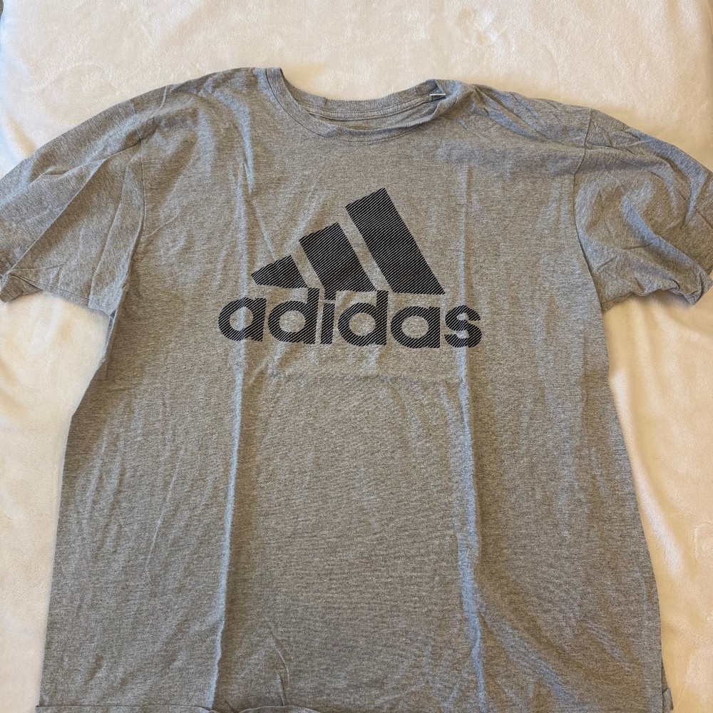 Adidas Grey T-Shirt XL